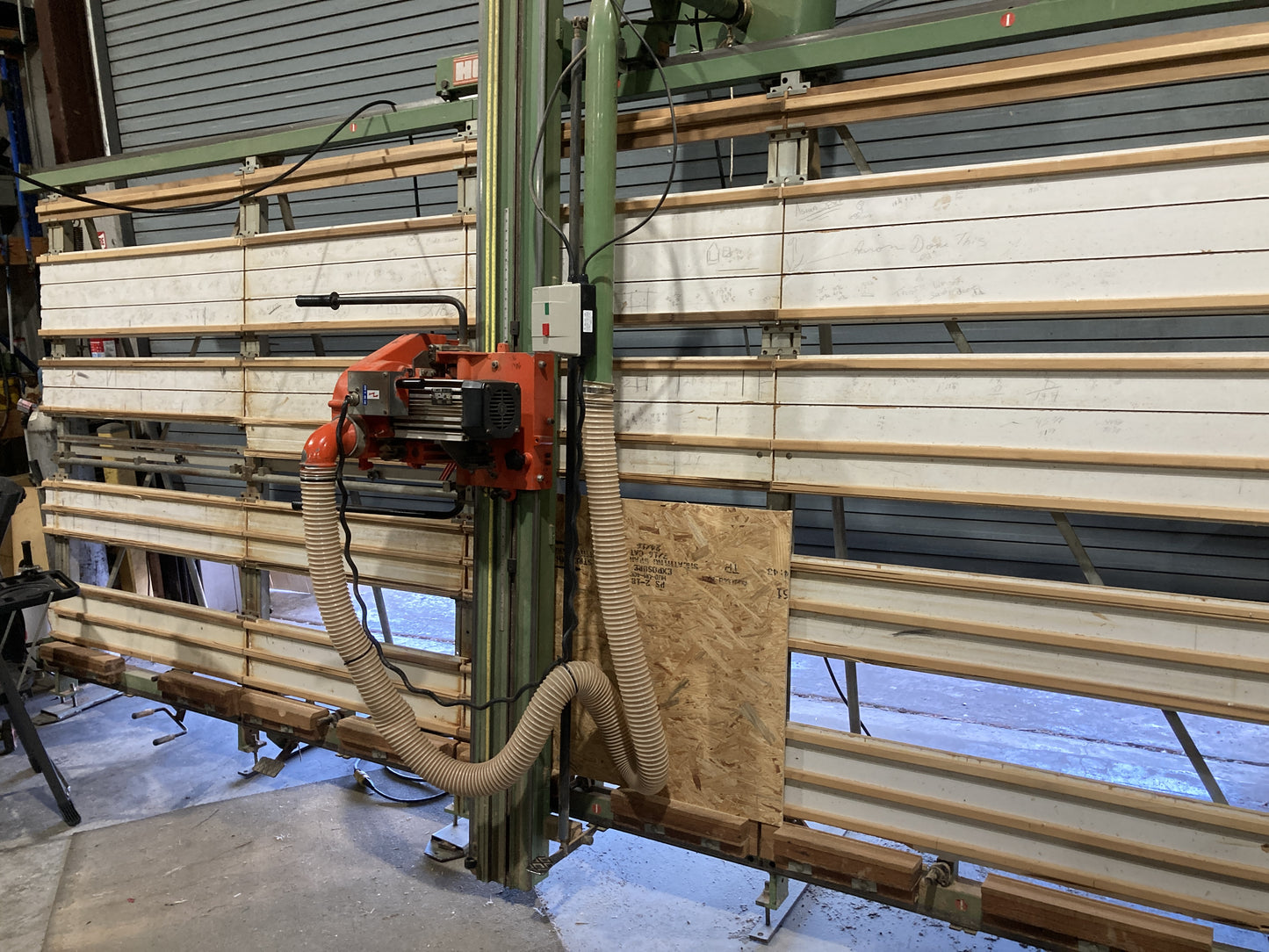 Holz - Putsch Meniconi SVP144 Vertical Panel Saw