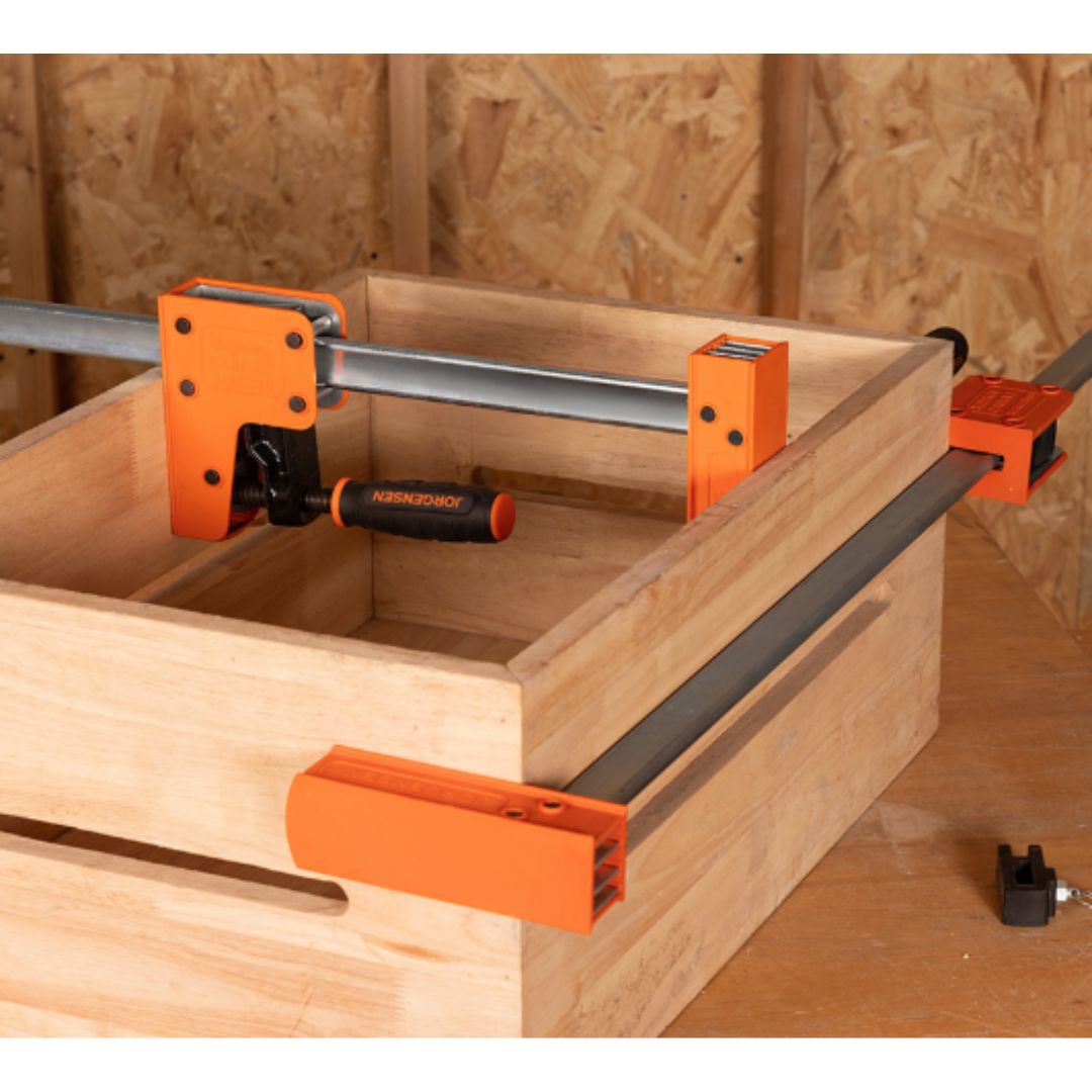 Cabinet Master® Medium-Duty 90° Parallel Jaw Bar Clamps